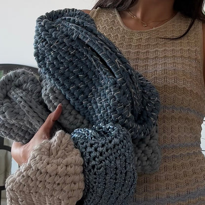Cleo clutch in indigo